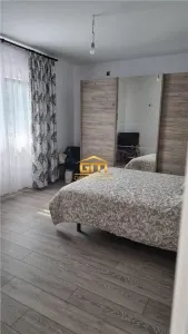 Casă 7 camere Râmnicu Vâlcea - poza 2