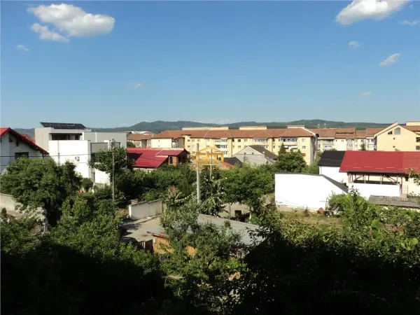 Casă 4 camere Râmnicu Vâlcea - poza 1