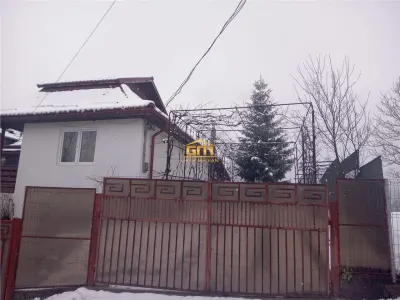 2 case cu 10000mp teren in Ocnele Mari - foto 1