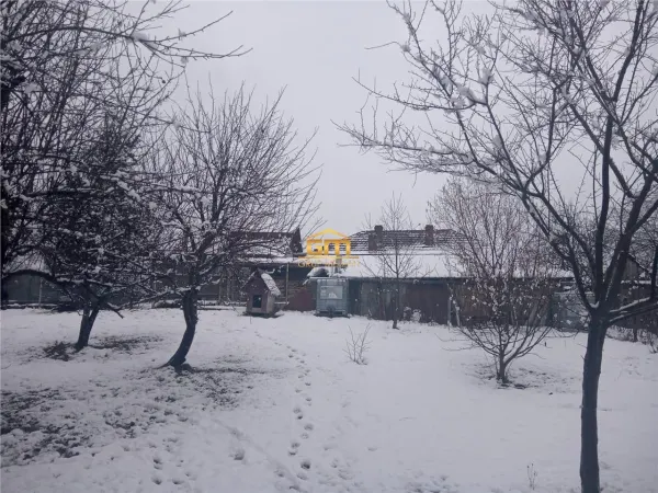 Casă 4 camere Ocnele Mari - poza 2