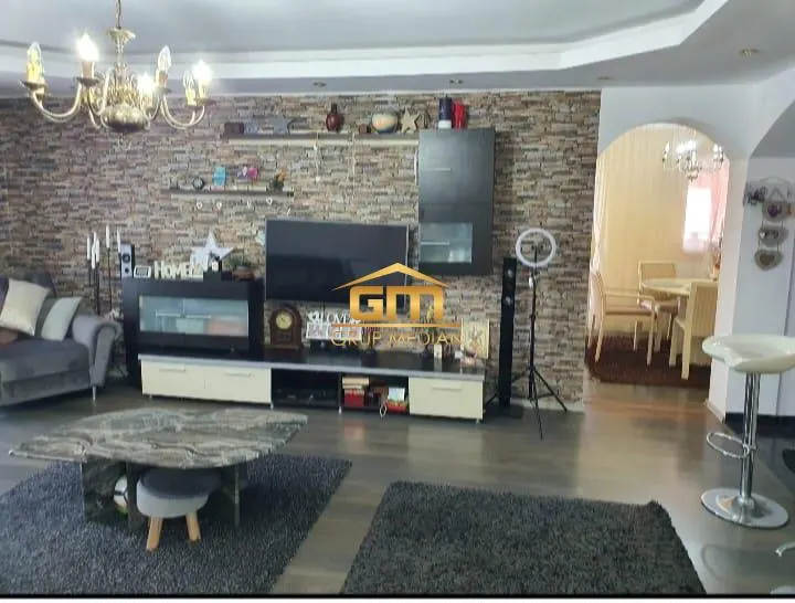 Casă 5 camere Budești - poza 1