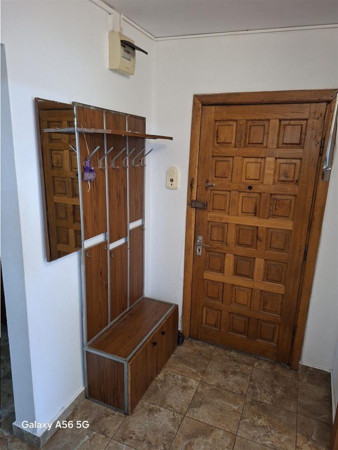 Apartament 3 camere, cu centrala proprie - Ramnicu Valcea