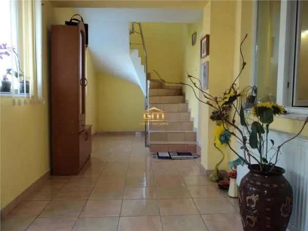 Casă 6 camere Bujoreni - poza 7