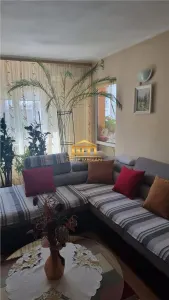 Apartament 3 camere de vanzare - Ostroveni, zona Pieței, decomandat, 71,29 mp - foto 4