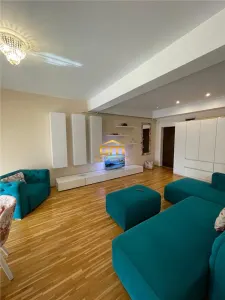 Apartament 2 camere de vanzare-zonă centrală, bloc nou, terasă generoasă și garaj subteran - foto 3