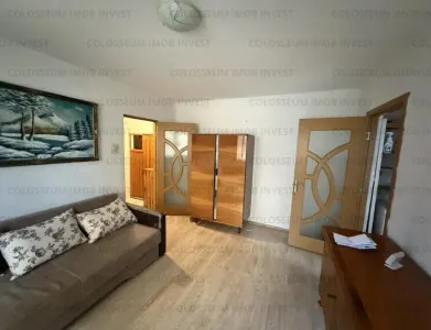 Apartament 2 camere, semidecomandat - zona Sacele - foto 2