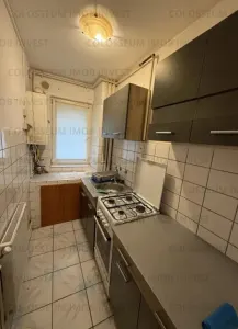 Apartament 2 camere, semidecomandat - zona Sacele - foto 4