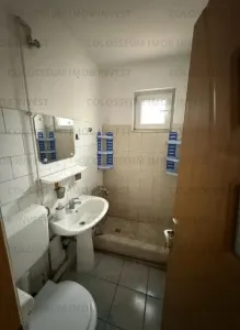 Apartament 2 camere, semidecomandat - zona Sacele - foto 5