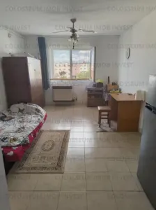 Camera de camin cu baie si bucatarie - zona Uzina 2 - foto 1
