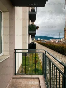 Apartament 3 camere, decomandat - zona Tractorul - foto 12