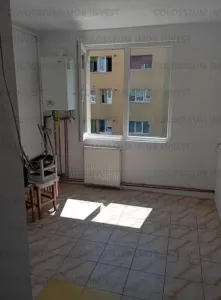 Garsoniera renovata | Balcon | zona Astra - foto 3