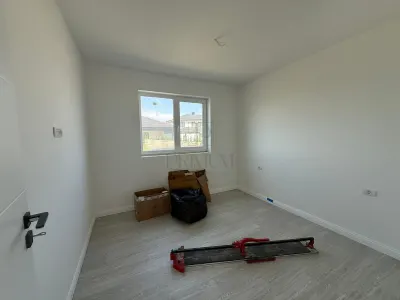 Casă 4 camere Moșnița Nouă - poza 5