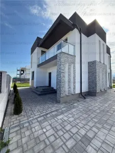 Casă 4 camere Cristian - poza 2