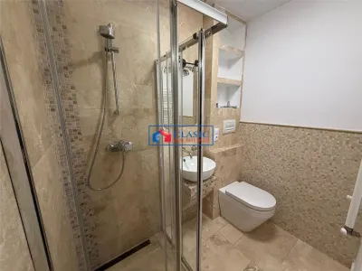 Vanzare apartament 4 camere pe 2 niveluri si curte comuna in Centru- zona Primariei - foto 5