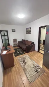 Apartament 2 camere decomandat de închiriat – Tătărași | Renovat - Iasi