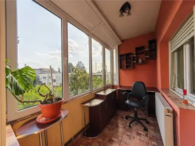 Apartament 3 camere | 80 mp | Decomandat | Centrală proprie | Splaiul Nistrului - foto 6