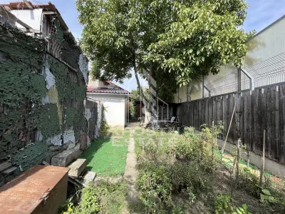 Casa in curte comuna cu acces separat langa Colegiul Banatean - foto 10