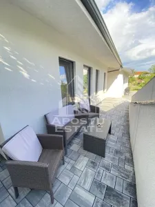 Casa individuala premium cu piscina,280 mpu,teren de 1600 mp,Giarmata - foto 24