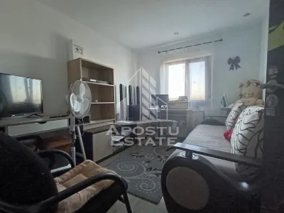 Apartament 4 camere, decomandat, 3 dormitoare, 2 bai, zona Fratelia. - foto 7