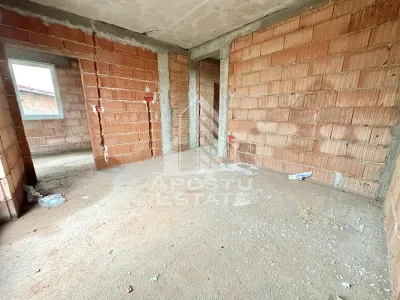 Duplex despartit prin baie si hol cu 3 dormitoare si dressing in Giroc - Giroc
