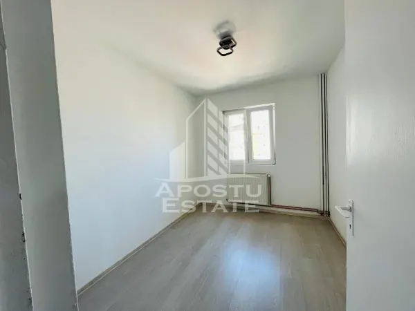 Apartament 4 camere Arad - poza 2