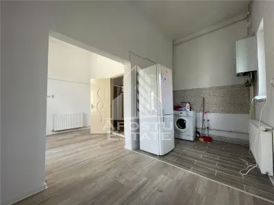 Apartament spatios patru camere Colegiul Banatean - foto 2