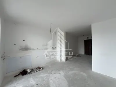 DE VANZARE Apartament 2 camere Zona Torontalului - pozitie excelenta - foto 3