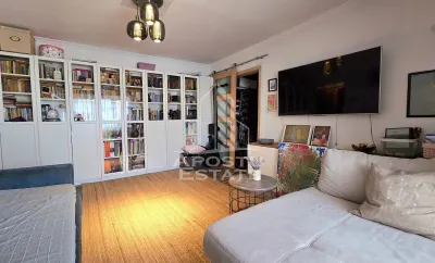 Apartament de vanzare cu 3 camere, mobilat si utilat, zona Bucovina - foto 2