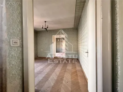 Casa individuala cu intrari separate in zona Complexului Studentesc - foto 5