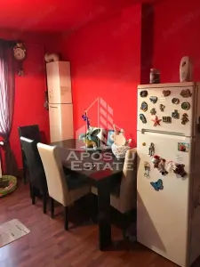 Apartament cu 3 camere, centrala proprie, zona Cetatii - foto 5