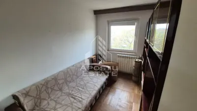 Apartament cu 3 camere, balcon, zona Sagului - Timisoara