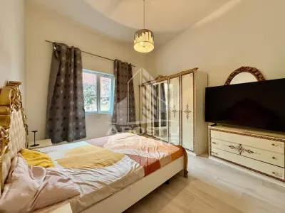 Apartament 2 camere,curte comuna,zona Lunei - foto 4