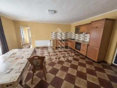 Casa spatioasa, 280 mp utili, Sannicolau Mare - foto 6