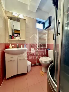 Duplex cu 4 camere situat la asfalt, in zona Planetelor - foto 11
