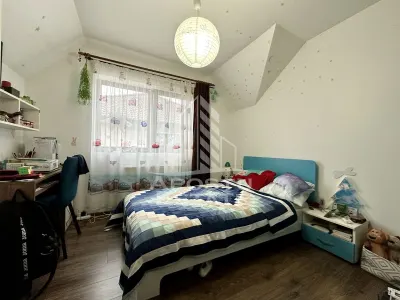 Casa individualade vanzare cu 4 camere, teren 816 mp, Dumbravita - foto 8
