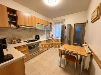 Vila cu teren 920 mp, pentru familie sau investitie in Timisoara - foto 7