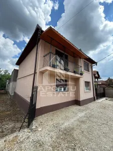 Casa individuala plus anexa, de vanzare,zona centrala in Faget - foto 2