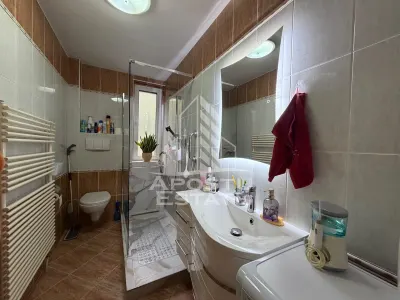 Apartament cu 2 camere, centrala proprie, et 2, in zona Medicinei - foto 5