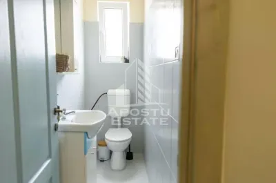 Apartament cu farmec istoric, Piata Victoriei, 63 mp utili , lift - foto 12