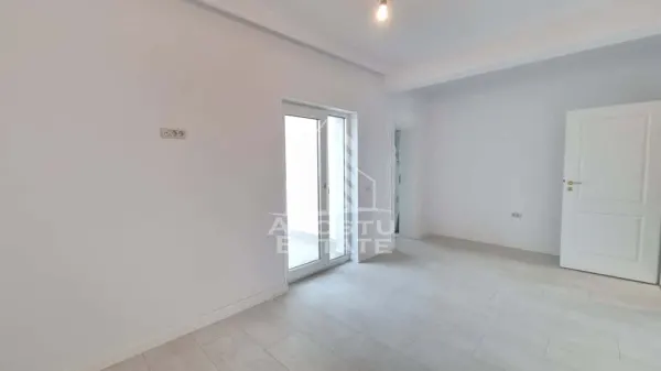 Casă 4 camere Dumbrăvița - poza 8