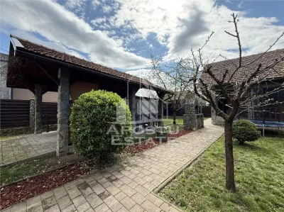 Casa individuala renovata, 1004mp teren,  alarma si video, zona Modern - foto 8