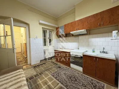 Apartament ultracentral in cladire reabilitata in Timisoara - foto 3