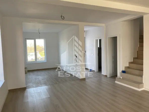 Casă 4 camere Moșnița Veche - poza 2