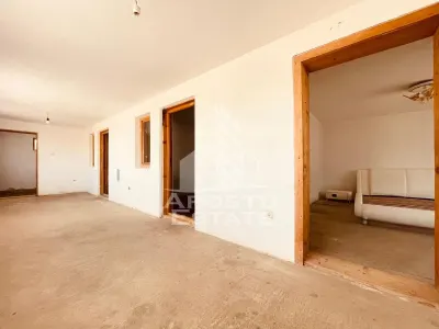 Casa individuala cu teren generos - Pecica - foto 6