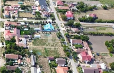 Teren intravilan situat in Mosnita Veche, in vatra veche - Mosnita Veche