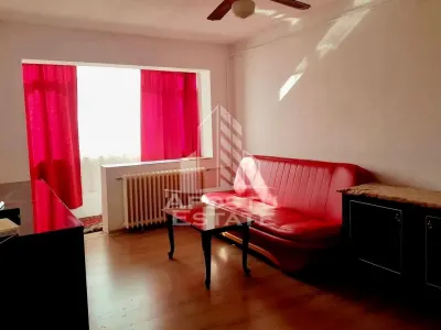 Apartament 4 camere, zona Vlaicu - Arad