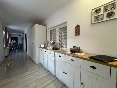 Casa cu 3 camere, renovata, 270mp teren, acces auto, zona Sagului - foto 11