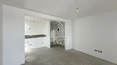 Apartament de vanzare cu 4 camere, etajul intai, Dumbravita - foto 2