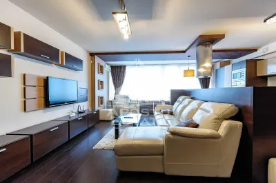Apartament 3 camere, 108 mp utili, Uta - foto 1