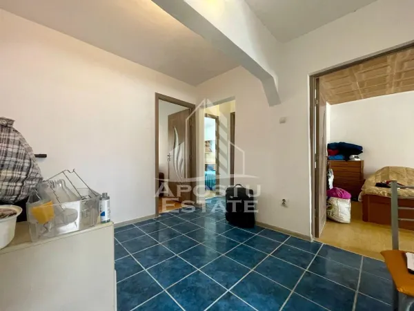 Apartament 3 camere Petrila - poza 1